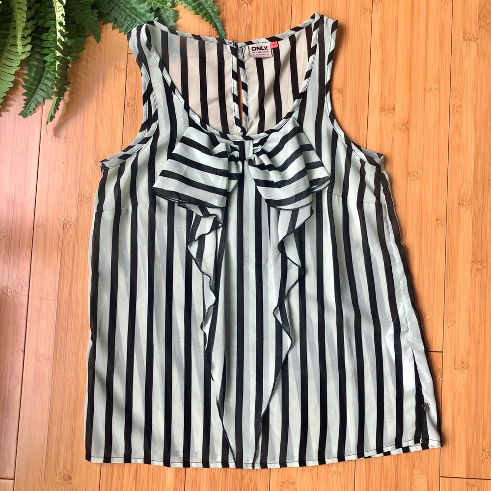 ONLY | Sleeveless Bow Blouse